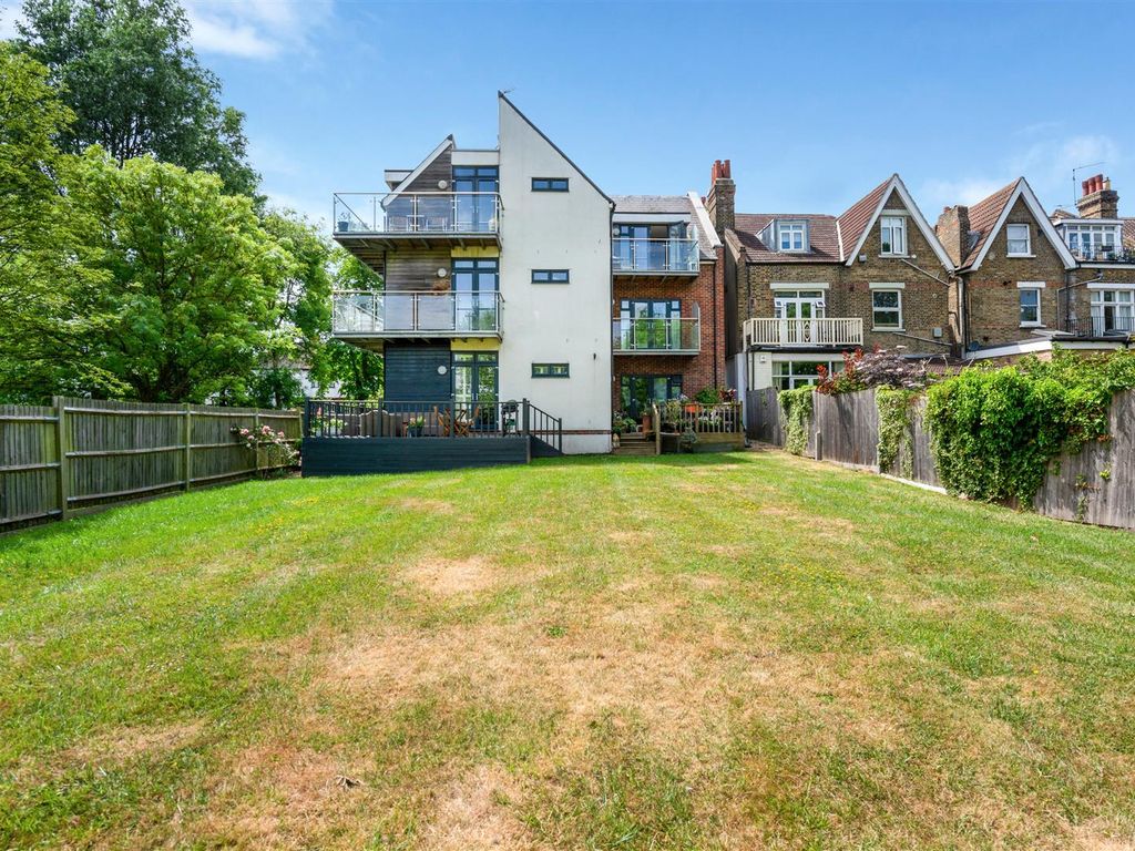 2 bed flat for sale in Auckland Road, London SE19, £475,000 Zoopla