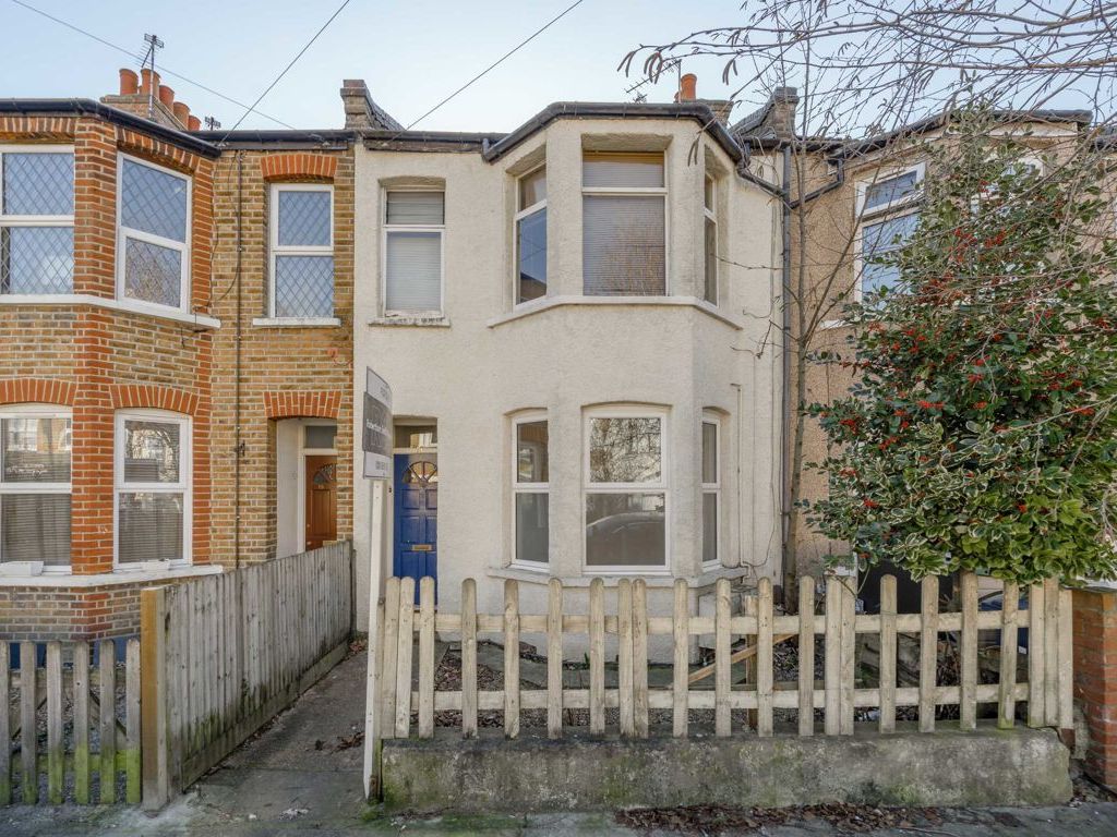 1 bed flat for sale in Shirley Gardens, London W7, £325,000 Zoopla