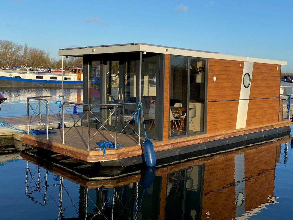 Property for sale in Wallingford, England, United Kingdom OX10, £