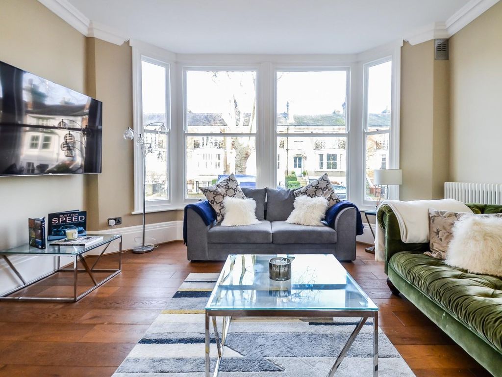 2 bed end terrace house for sale in Cambridge Court, Cambridge Road