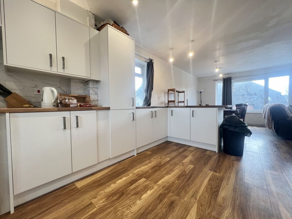 3 bed for sale in Cove Road, Farnborough, Hampshire GU14