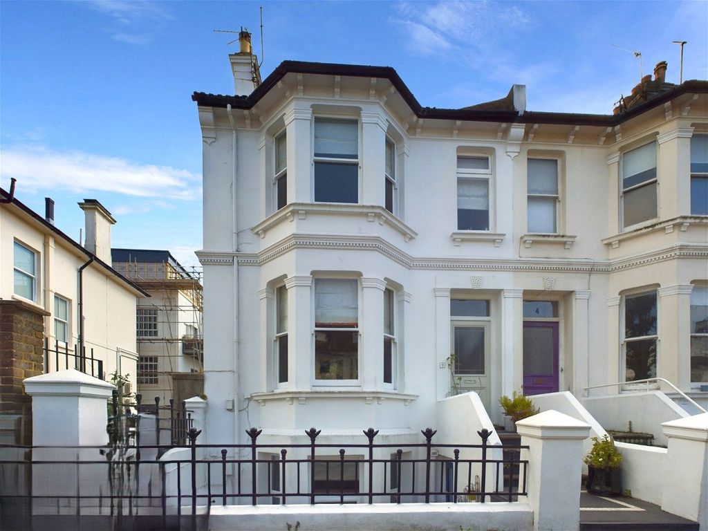 2 bed flat for sale in Newtown Road, Hove BN3, £475,000 Zoopla