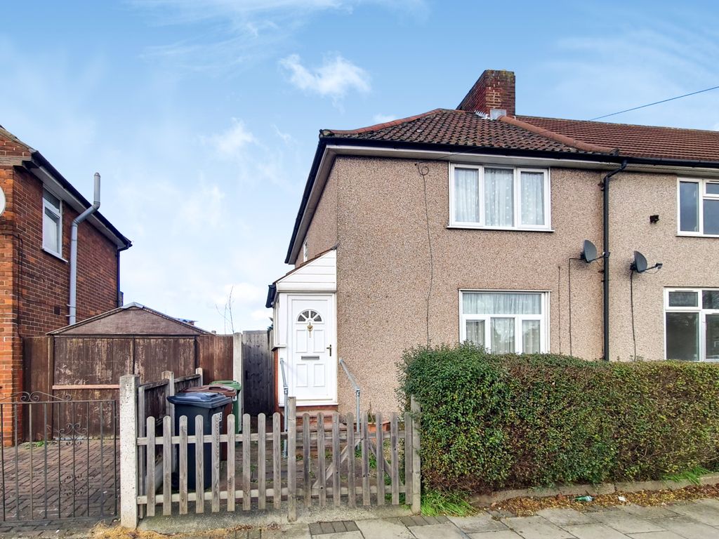 2 bed end terrace house for sale in Woodward Road, Dagenham RM9 Zoopla
