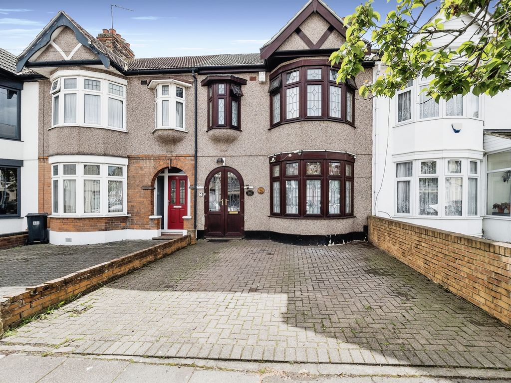 3 bed terraced house for sale in Ashburton Avenue, Ilford IG3, £525,000