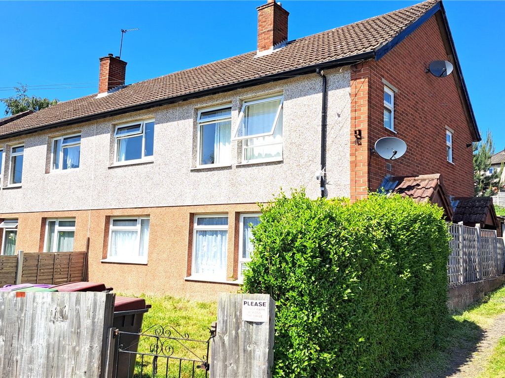 2 bed flat to rent in Lancaster Avenue, Dawley, Telford, Shropshire TF4