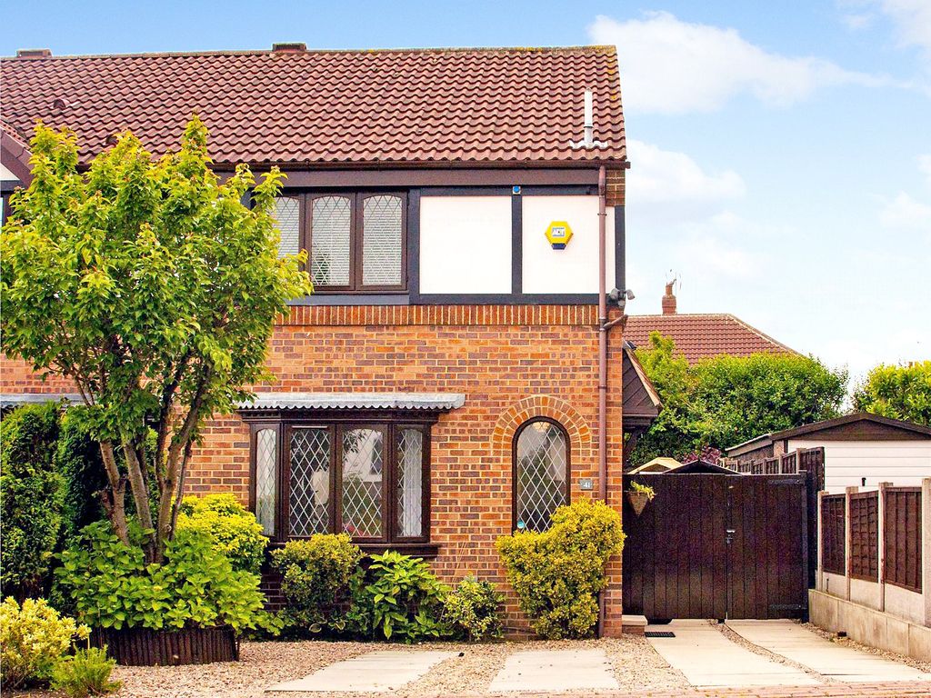 3 bed semidetached house to rent in Meadowgate Vale, Lofthouse