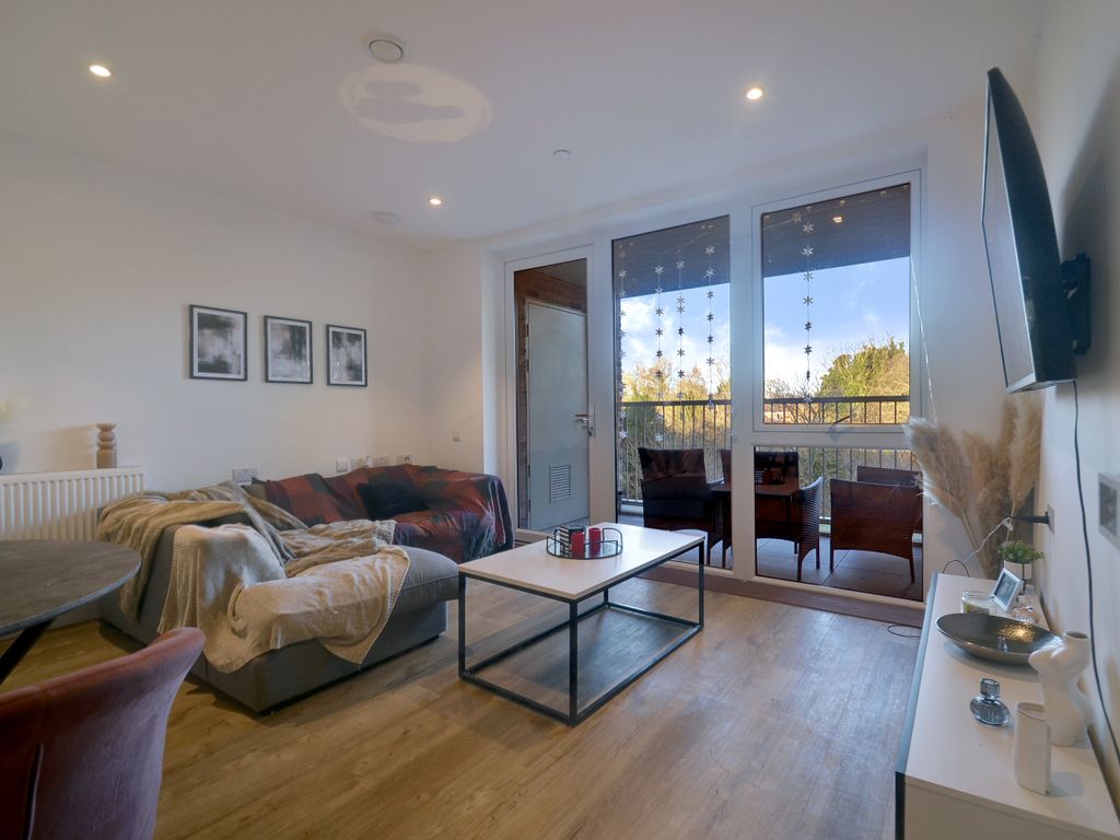 2 bed flat for sale in Armstrong Road, Littlemore, Oxford OX4, £335,000 Zoopla