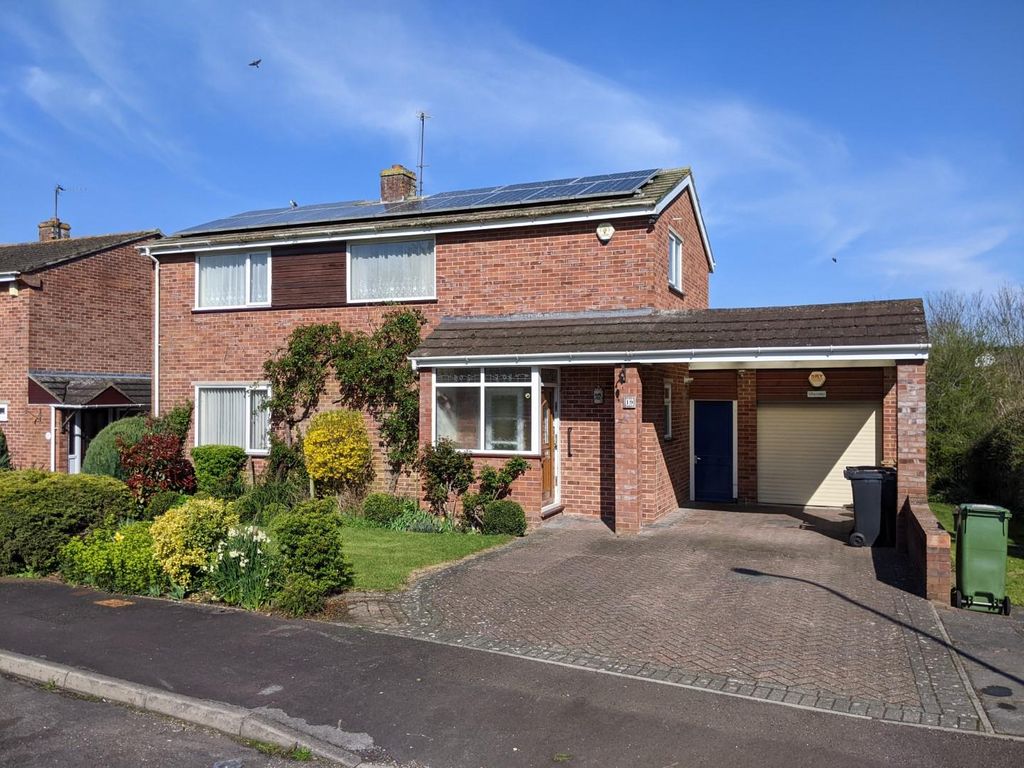 4 bed property for sale in Grasmere Close, Wembdon, Bridgwater TA6, £