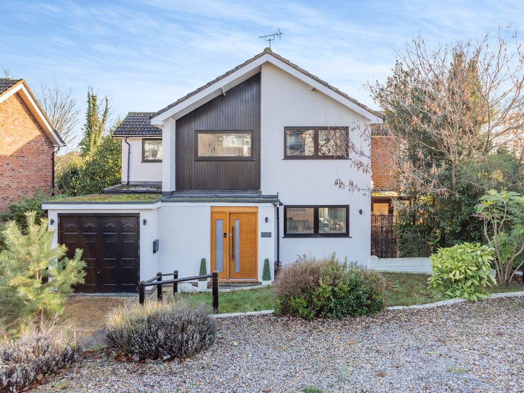 4 bed detached house for sale in The Mount, Aspley Guise, Bedfordshire