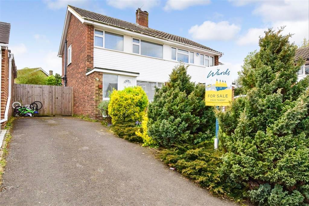 3 bed semidetached house for sale in Mayfair Avenue, Loose, Maidstone
