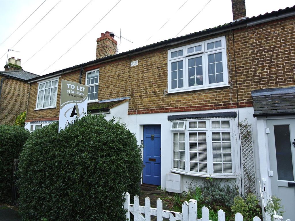 2 bed semidetached house to rent in Alexandra Road, Englefield Green