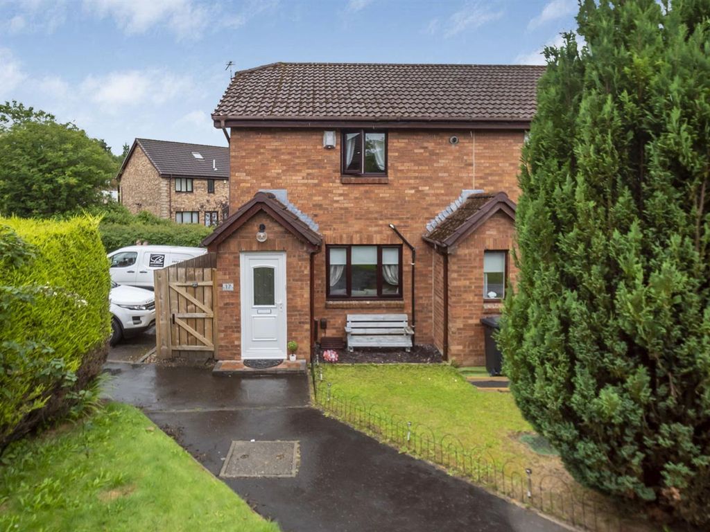 3 bed end terrace house for sale in Burnside Crescent, Hardgate