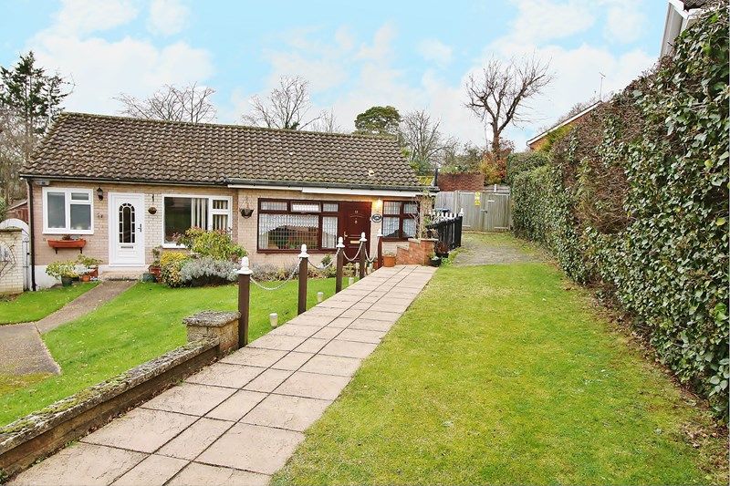 1 bed bungalow for sale in The Glade, Enfield, Middlesex EN2 Zoopla
