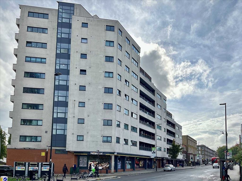 New home, 2 bed flat for sale in Caledonian Road, London N7, £580,000