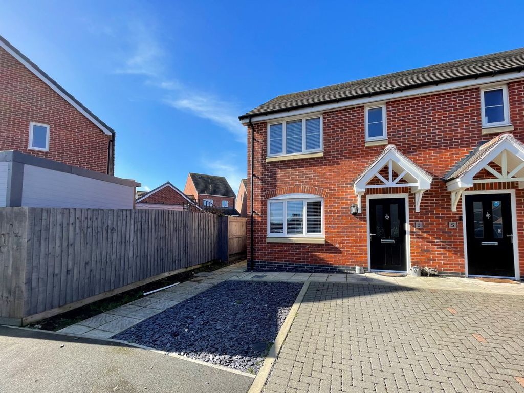 3 bed end terrace house for sale in Beech Lane, Humberston, Grimsby