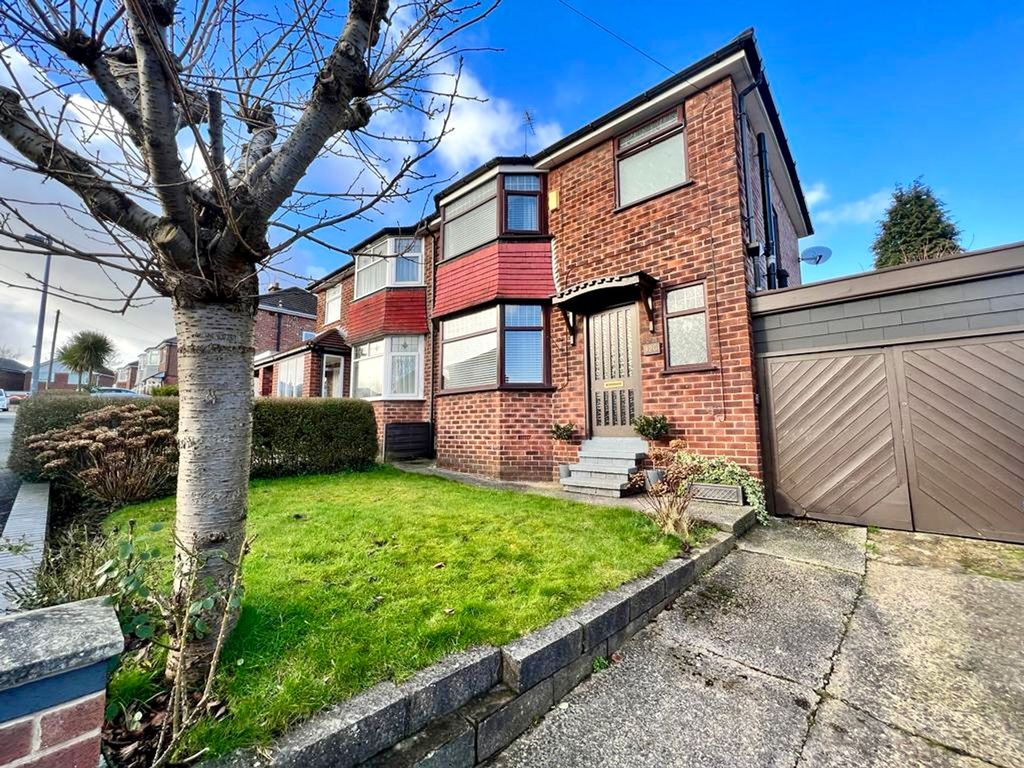 3 bed semidetached house for sale in Broomhall Road, Swinton M27 Zoopla