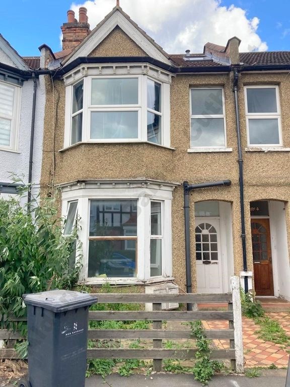 Studio to rent in Alexandra Road, London NW4 Zoopla