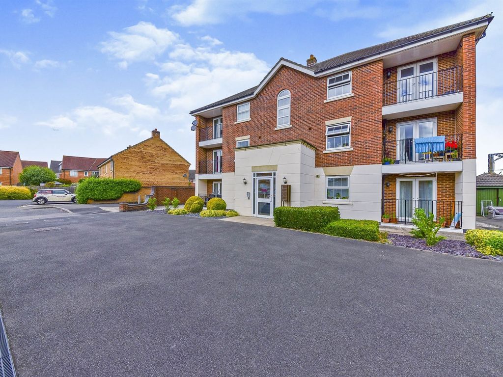 2 bed flat for sale in Hudson Way, Grantham NG31 Zoopla