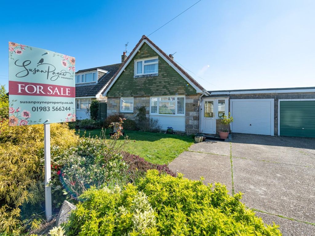 3 bed linkdetached house for sale in Holford Road, Wootton Bridge