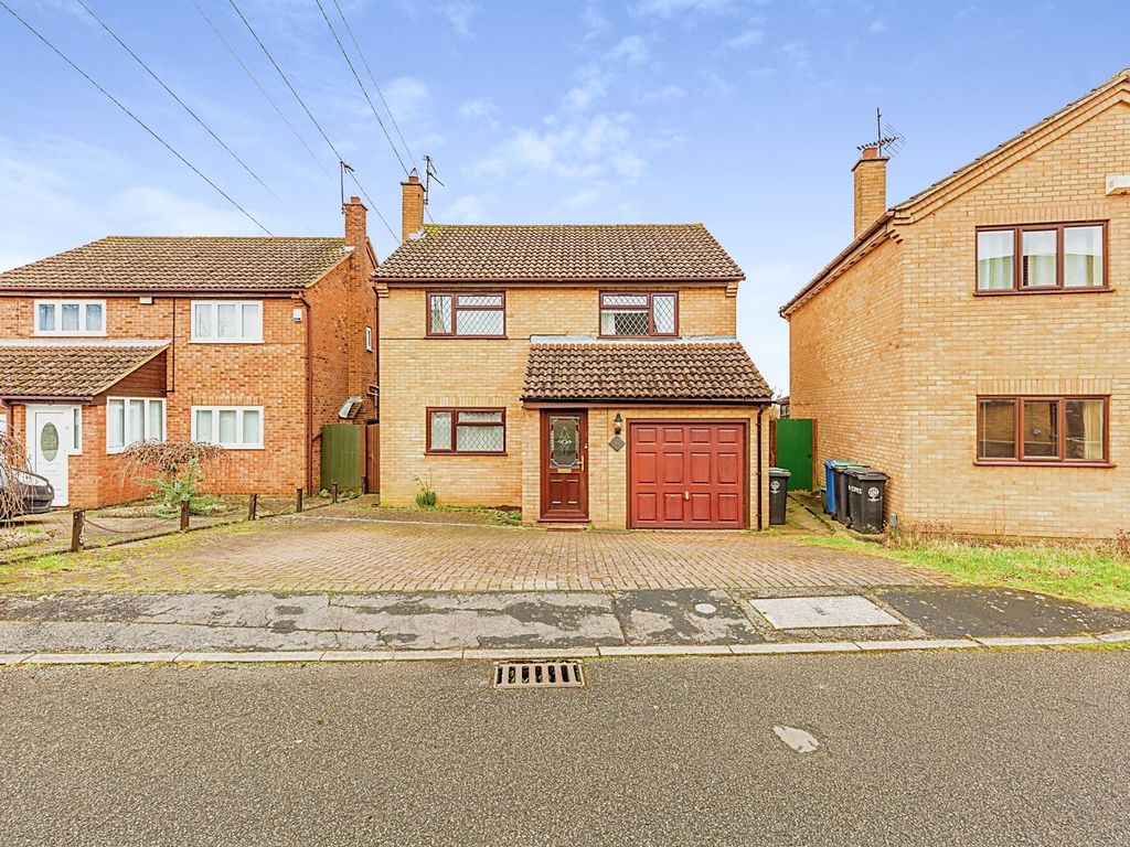 4 bed detached house for sale in Express Close, Irthlingborough, Wellingborough NN9 Zoopla