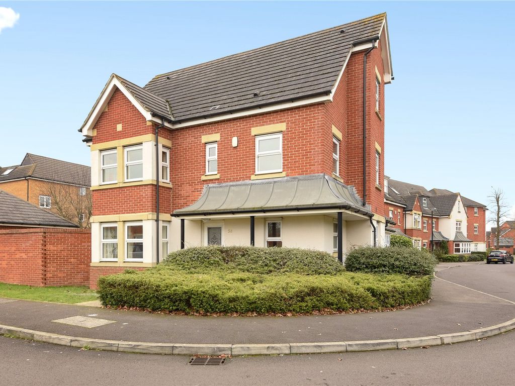 6 bed detached house to rent in Cirrus Drive, Shinfield, Berkshire RG2