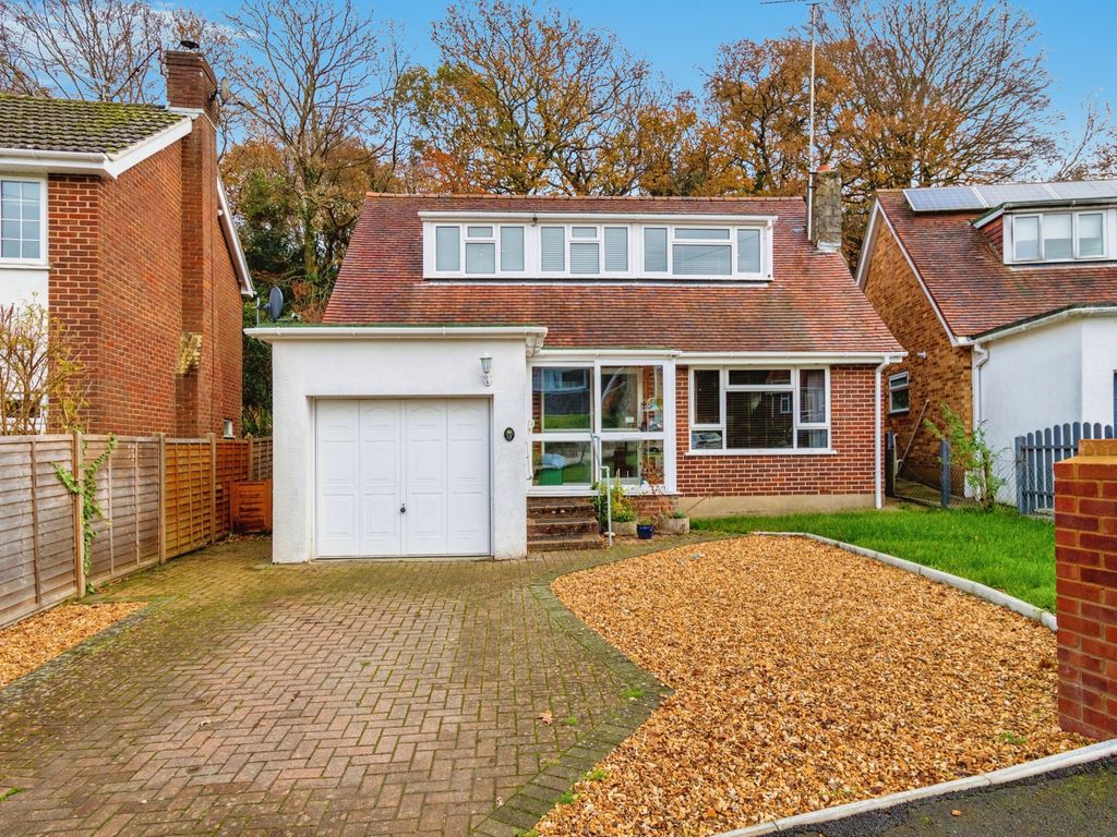 3 bed detached house for sale in Linwood Close, Southampton SO45, £