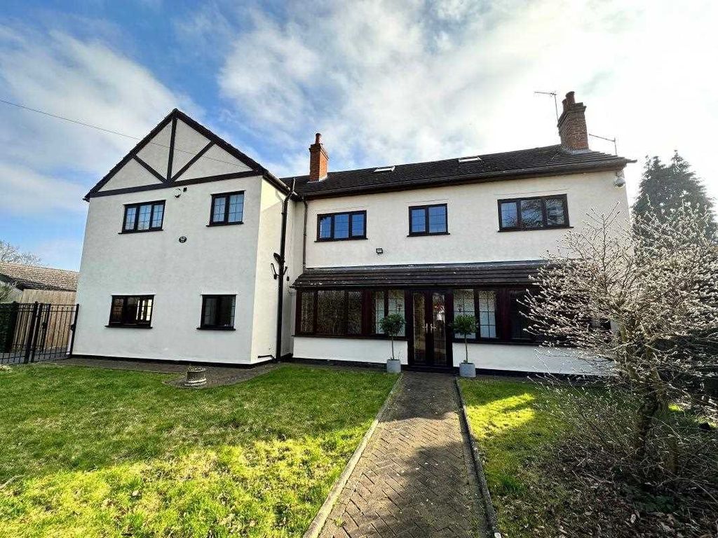 4 bed detached house to rent in Yew Tree House, Crabmill Lane