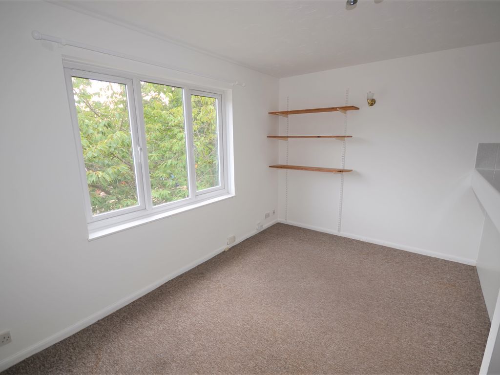 1 bed flat to rent in Littlebrook Avenue, Burnham SL2 Zoopla