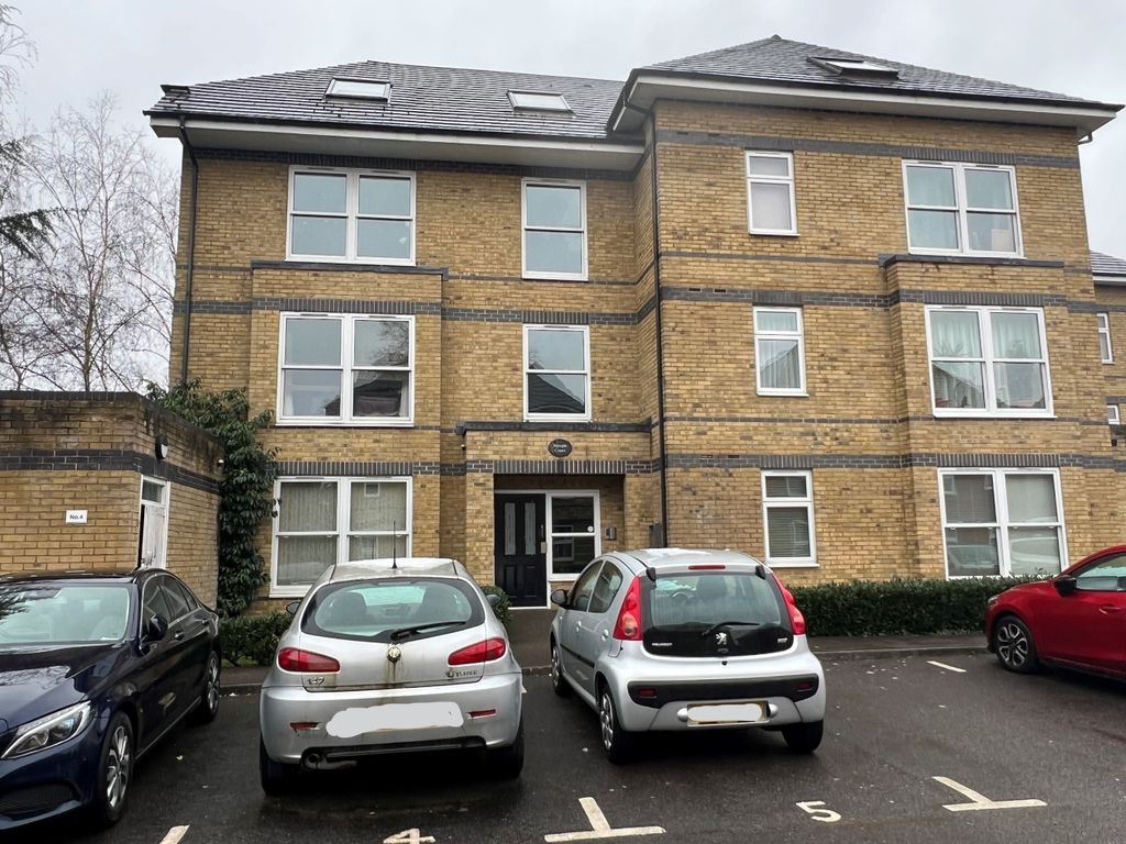 2 bed flat for sale in Steeple Court, Vicarage Road, Egham, Surrey TW20