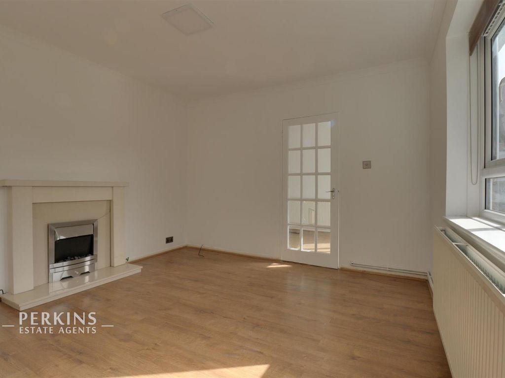 2 bed flat for sale in Grange Court, Old Ruislip Road, Northolt UB5, £