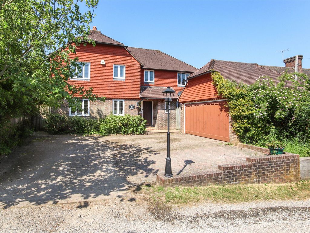 5 bed detached house for sale in Beech Hill, Wadhurst, East Sussex TN5