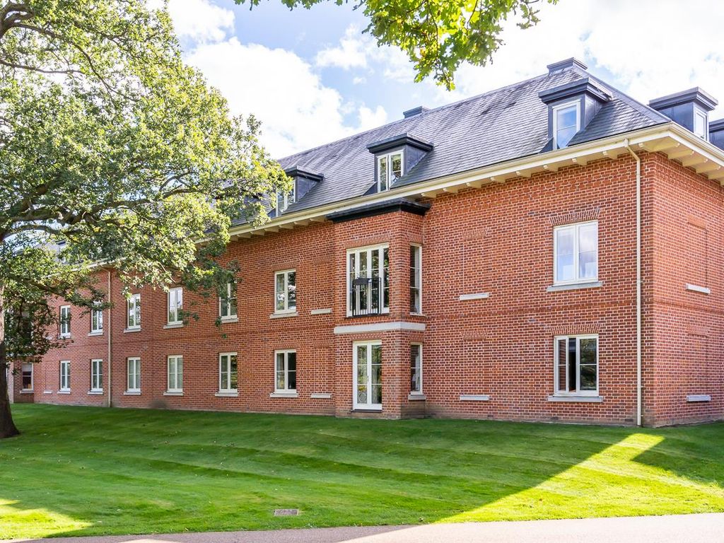 2 bed flat for sale in Henmarsh Court, Balls Park, Hertford SG13 Zoopla