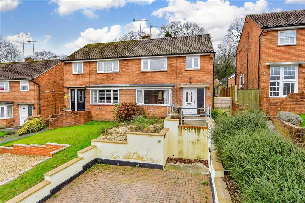 3 bed semidetached house for sale in Pearson Road, Arundel, West
