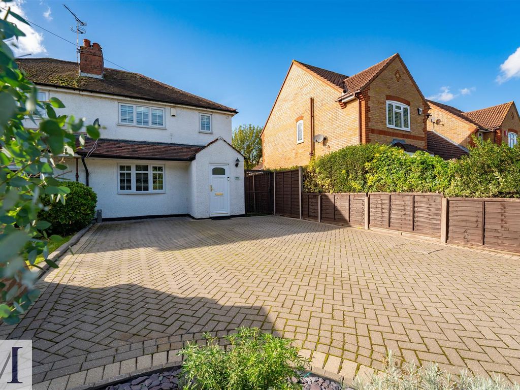 Swallow Street, Iver SL0  