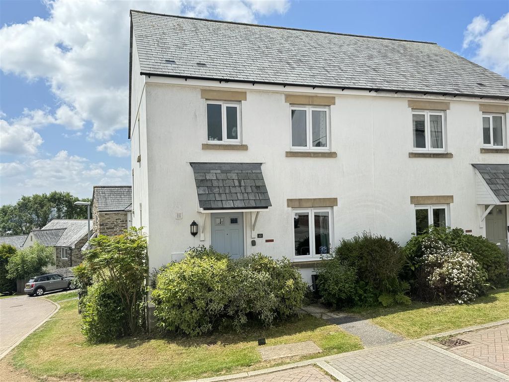 3 bed semidetached house for sale in Burlawn Drive, St Austell, St