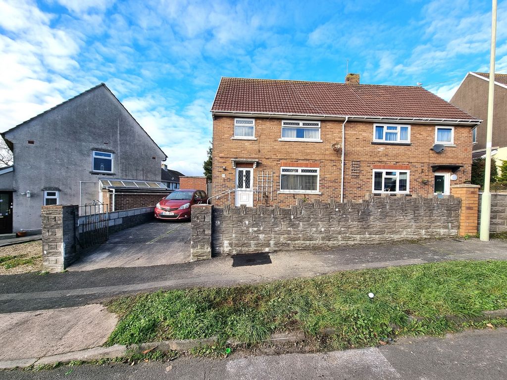 3 bed semidetached house for sale in Ystrad Fawr, Bridgend, Bridgend