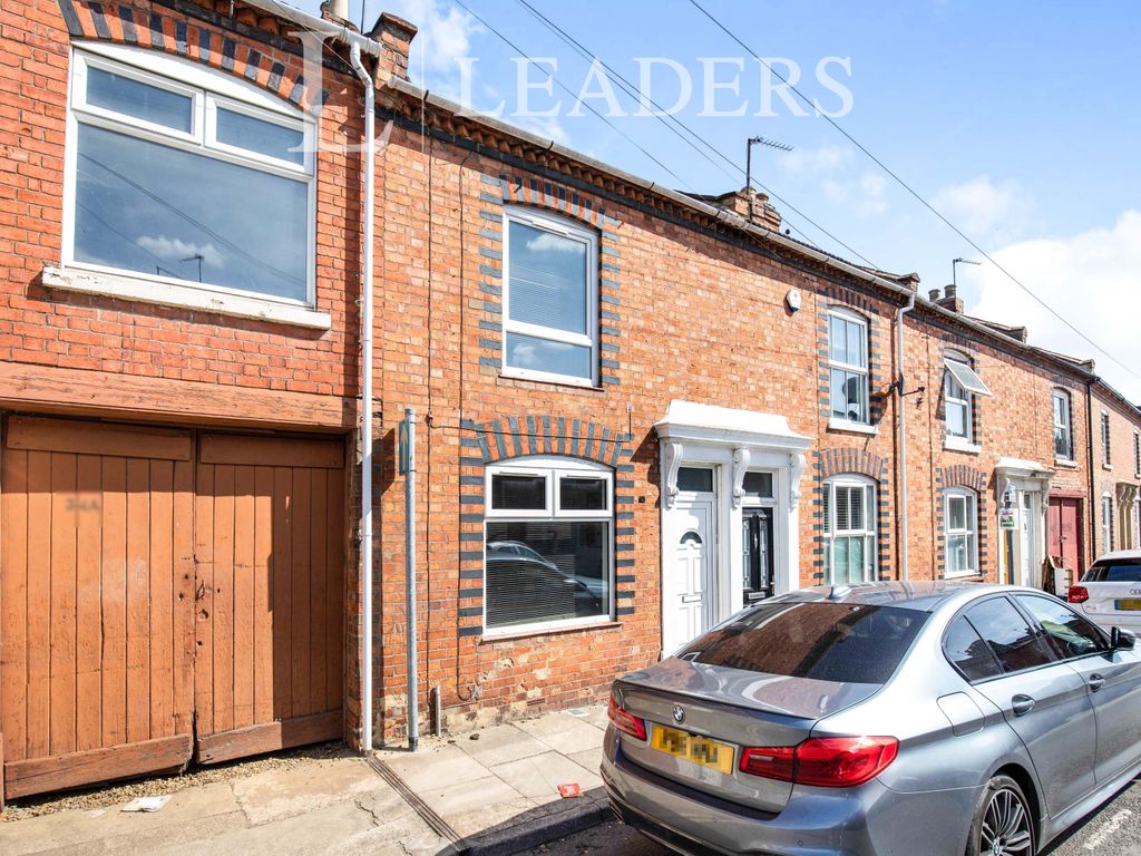 3 bed terraced house to rent in Somerset Street, Northampton NN1 Zoopla