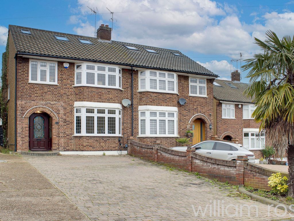 4 bed semidetached house for sale in Copthorne Avenue, Ilford IG6, £650,000 Zoopla