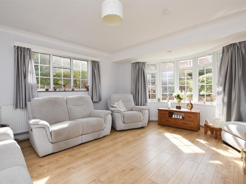 2 bed flat for sale in Riders Bolt, BexhillOnSea TN39, £250,000 Zoopla