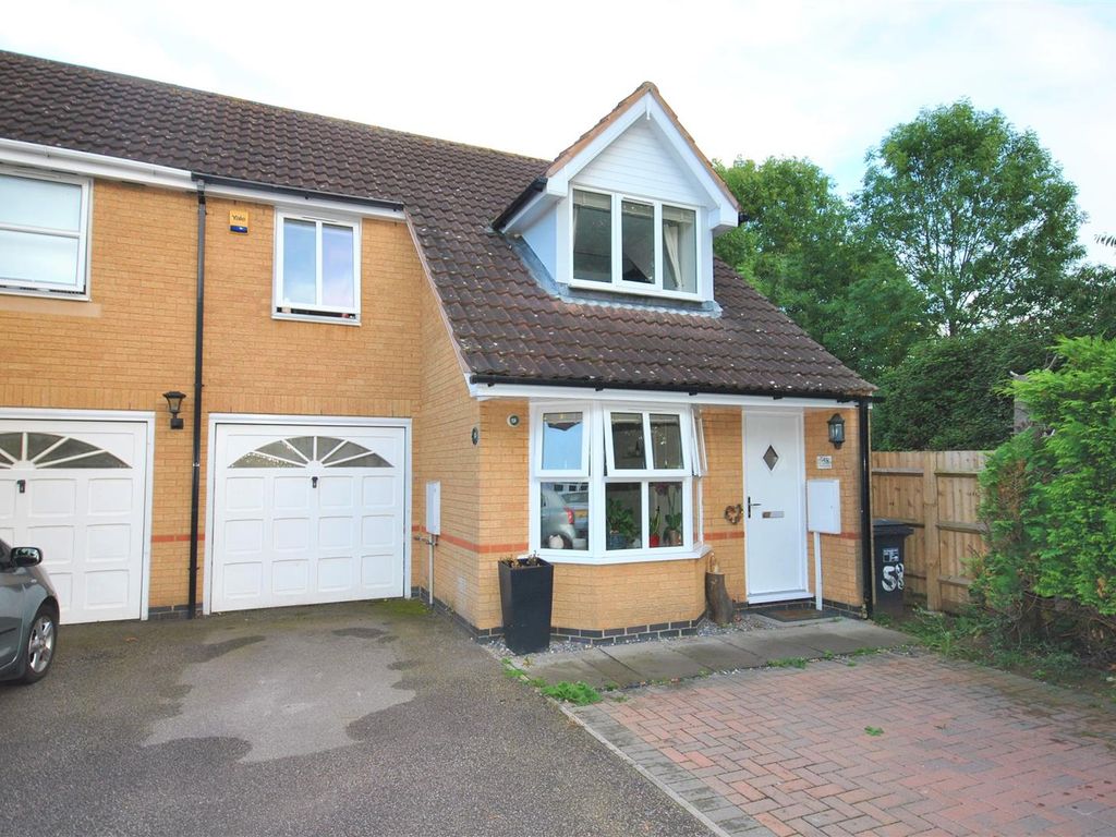 3 bed semidetached house for sale in Tewkesbury Close, Northampton NN4