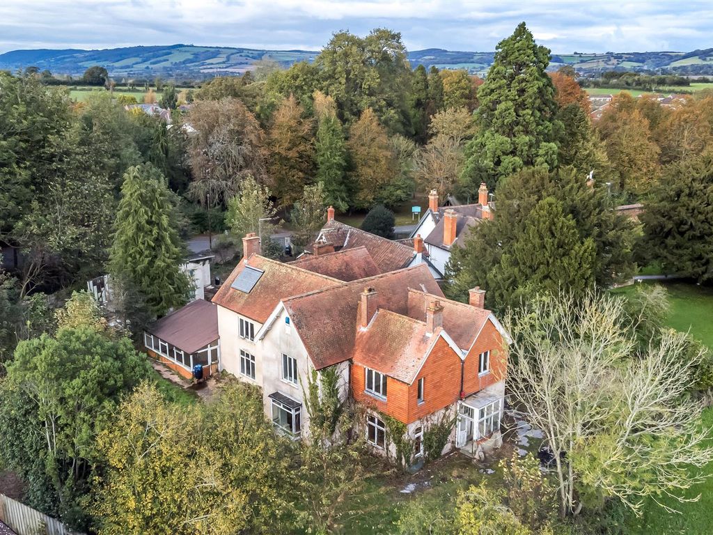 6 bed detached house for sale in Westerkirk Gate, Staplegrove, Taunton