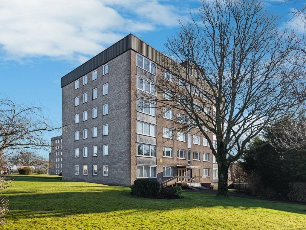 1 bed flat for sale in Lennox Court, Bearsden, East Dunbartonshire G61