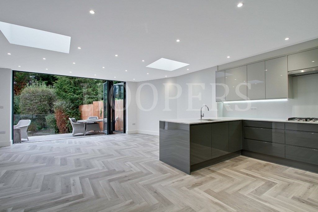 Hillcrest Gardens London NW2  