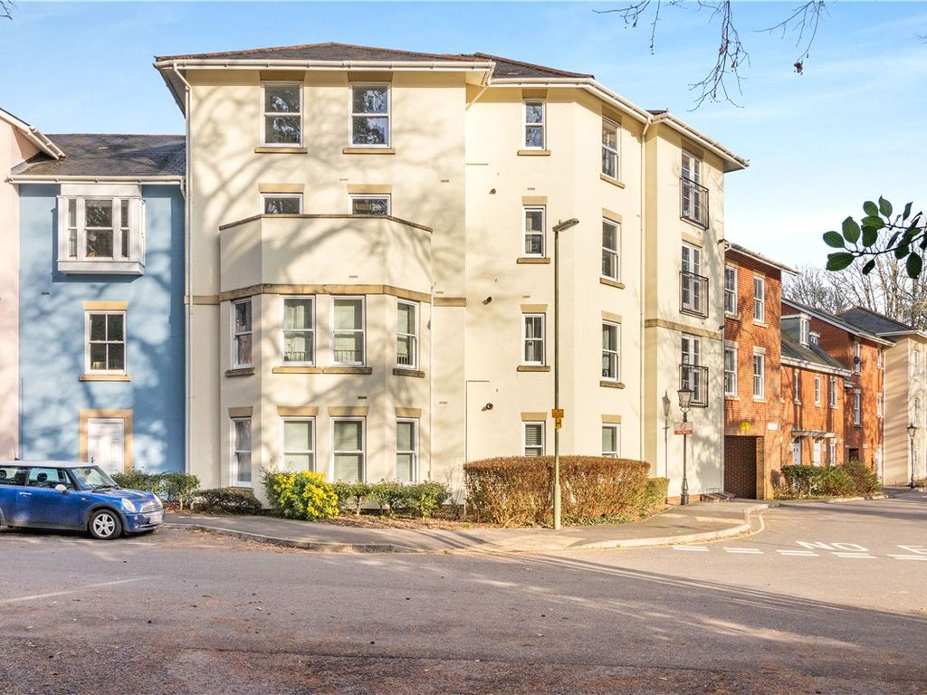 1 bed flat for sale in Ashbourne Court, Winton Close, Winchester