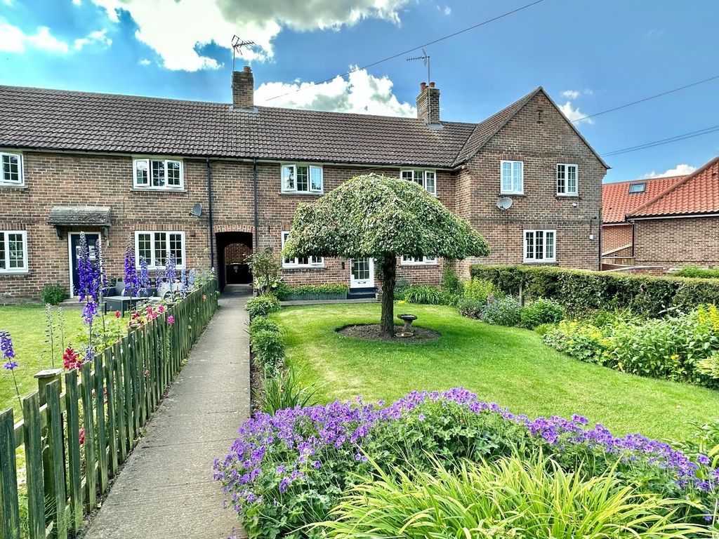 3 bed terraced house for sale in East View, Husthwaite, York YO61 Zoopla