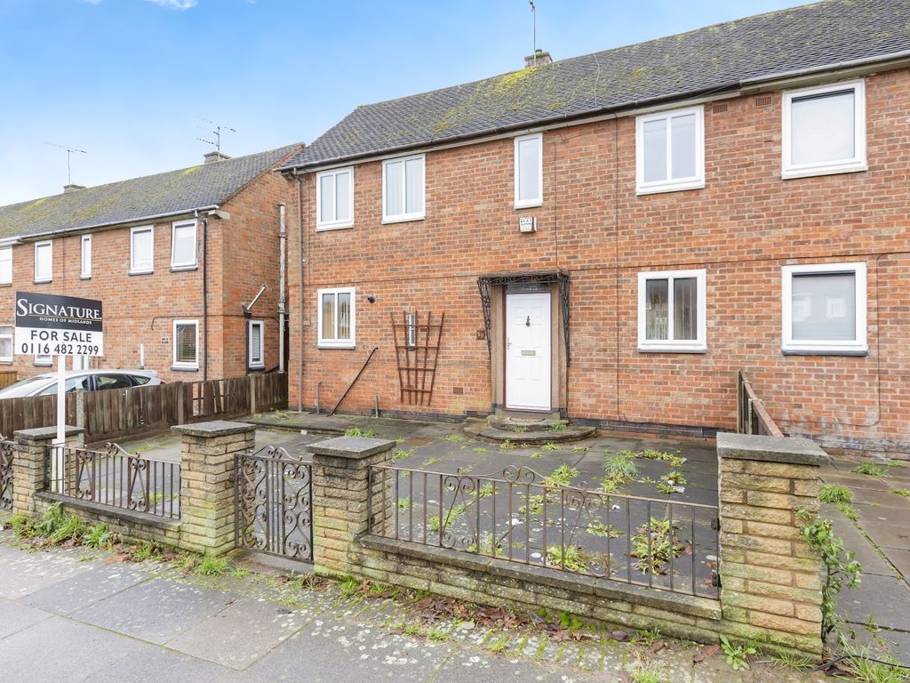 3 bed semidetached house for sale in Aikman Avenue, Leicester