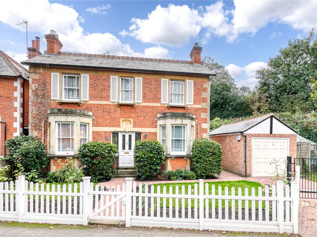 3 bed detached house for sale in Lower Village Road, Sunninghill