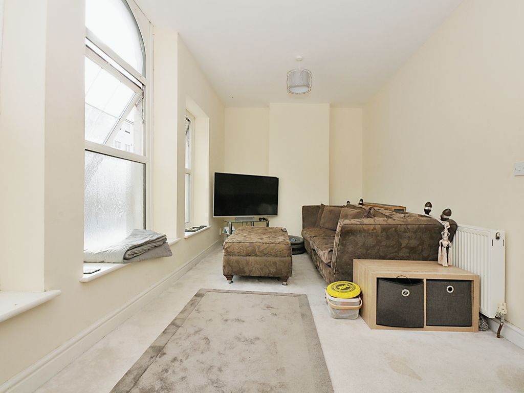 2 bed flat for sale in Homesdale Road, Bromley. BR2, £250,000 Zoopla
