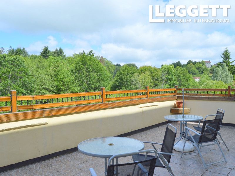 6 bed villa for sale in CrozonSurVauvre, Indre, CentreVal De Loire