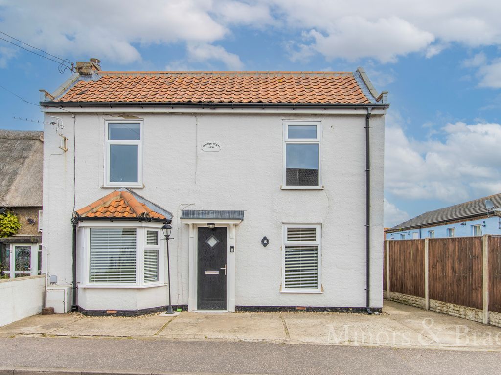 3 bed detached house for sale in Beach Road, CaisterOnSea, Great
